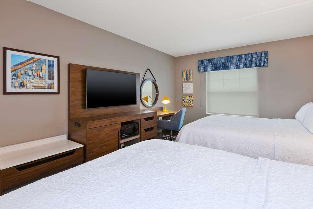 Hampton Inn Cape Cod Canal Bourne Habitación foto